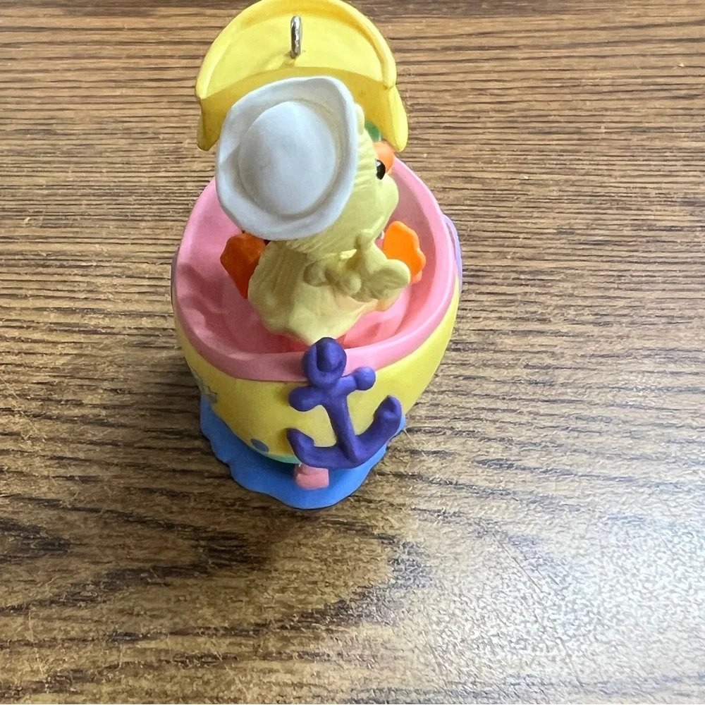 Hallmark Here Comes Easter 1997 a spring Collection Handcrafted Dated 1997